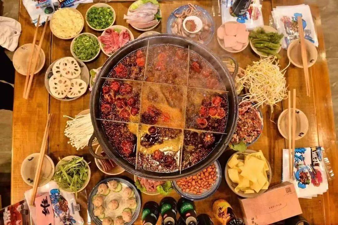 继续擦亮美食之都名片2024年重庆餐饮产业里藏着哪些机遇？(图2)