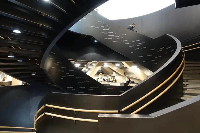 国庆北欧西欧设计巡礼｜关注从建筑到设计整体空间的塑造！成团招募(图4)