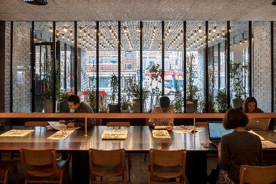 全球十座最“奇葩”的酒店大堂(图1)
