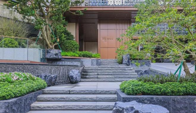 南山珑樾山营销中心『电话』年末团购特价房-加推楼王送家电(图14)