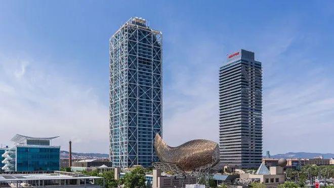 西班牙巴塞罗那看建筑不只是高迪(图9)