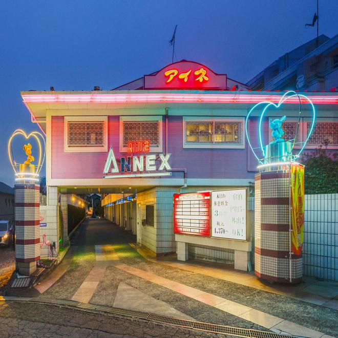 海船城堡UFO引人注目但要隐私探索日本的情人旅馆(图10)
