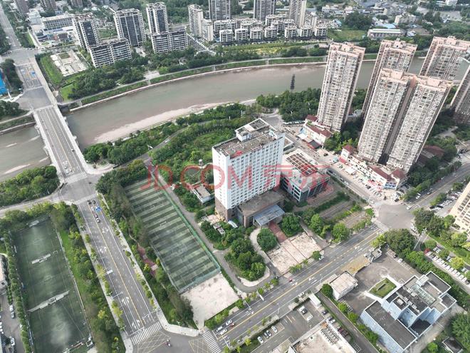 成都市大邑县这家高端大酒店破产拍卖被曹老板5485万接手盘活(图4)