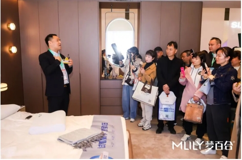 梦百合亮相上海国际酒店展0压生活体验空间启发行业升级(图1)