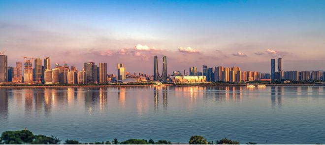 IOC·潮鸿售楼处电话IOC·潮鸿售楼处发布：江景奢华豪宅！(图3)