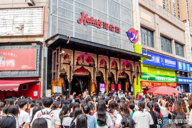 餐饮巨头深陷亏损泥潭：超半数上市餐企净利润下滑行业洗牌加速(图2)