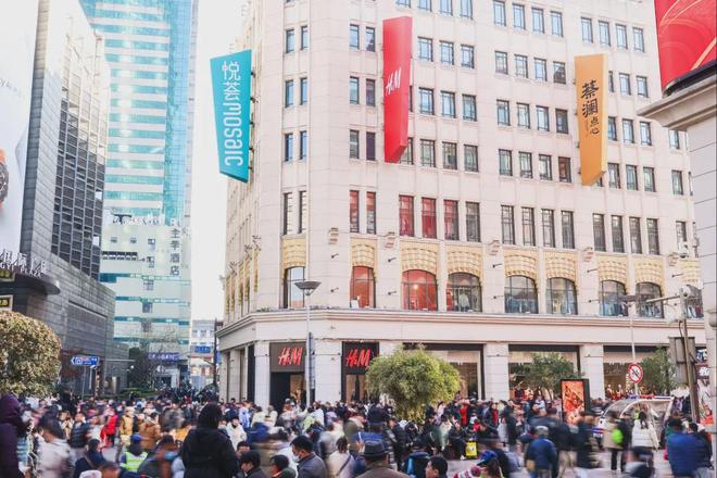 保持“年轻化”竞争力悦荟广场自有办法(图9)