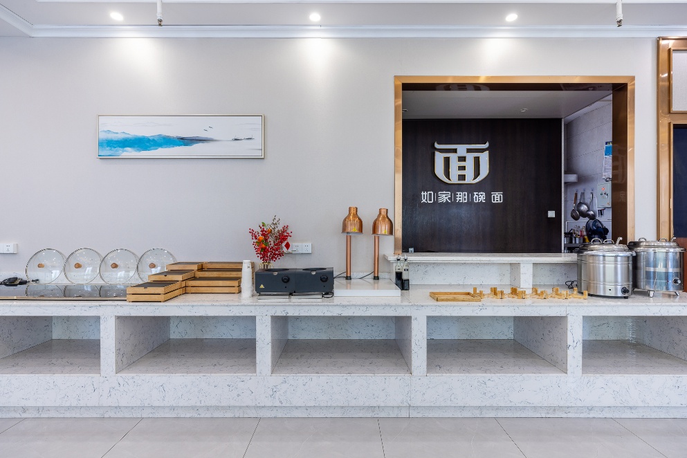 万信至格自贡新店正式启幕：在灯彩与盐脉间构筑温暖栖居(图5)