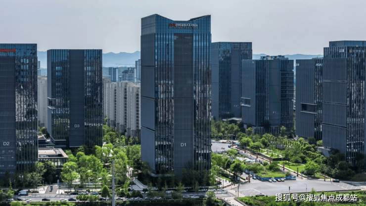 成都【中铁卓萃】最新动态速递：户型图、房价_特价房源汇总_【中铁卓萃】售楼处电话速查_线上咨询方式一键直达!(图4)