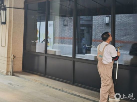长寿路688米7家综合商业体：高密度开店后的“马路生意经”(图1)