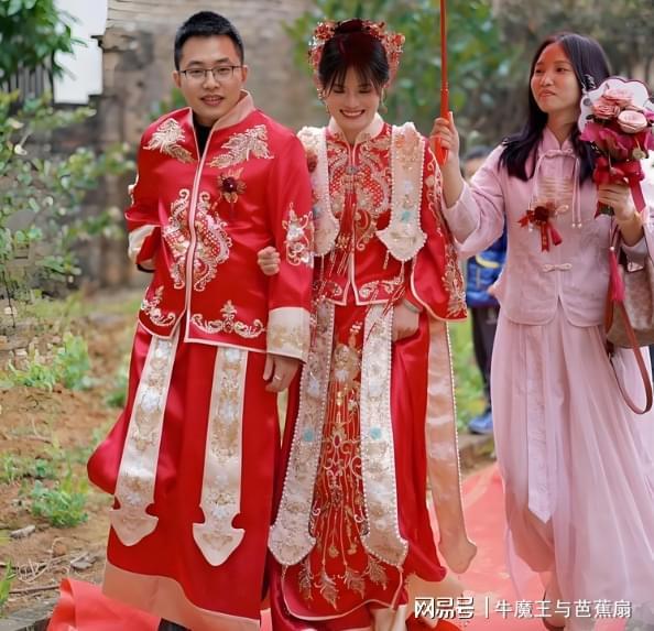 老板给儿子办升学宴保姆随礼1000保姆儿子办席老板回礼500(图4)