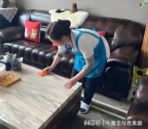 老板给儿子办升学宴保姆随礼1000保姆儿子办席老板回礼500(图3)