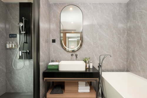 入华50年假日酒店“挖”了一条难以复制的品牌“护城河”(图15)