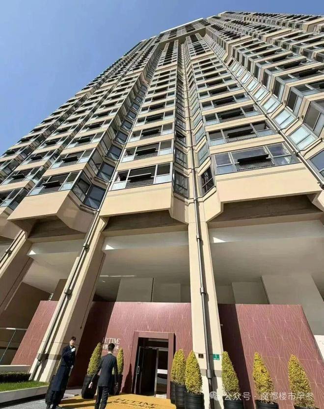 重磅消息▷海泰北外滩售楼处发布海泰北外滩奢生活新标杆(图1)